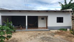 Vende-se casa em Juara MT - 03 quartos