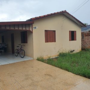 Vende-se casa em Juara MT - 03 quartos no Jardim América