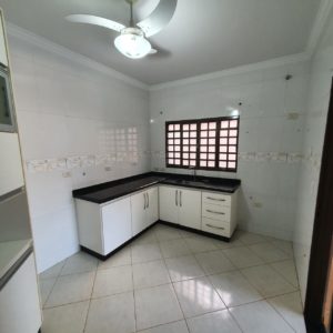 Vende-se casa em Juara MT - 03 quartos no São João