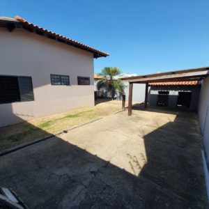 Vende-se casa em Juara MT - 03 quartos no São João