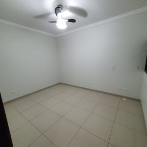 Vende-se casa em Juara MT - 03 quartos no São João