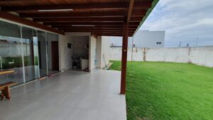 Vende-se casa em Juara MT - 03 quartos sendo 01 suíte