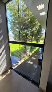 Vende-se casa financiável em Juara MT